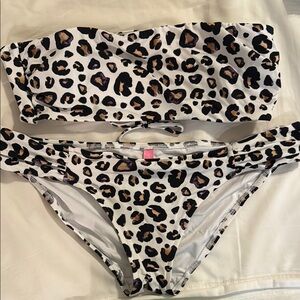 Victoria’s Secret bikini leopard print Large